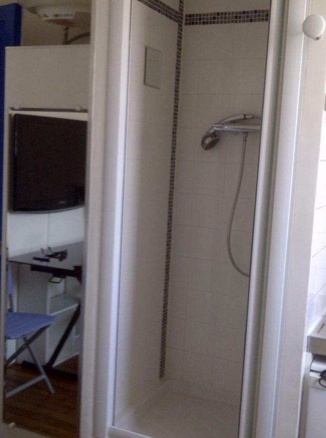 Single room Paris Arc de Triomphe Extérieur photo